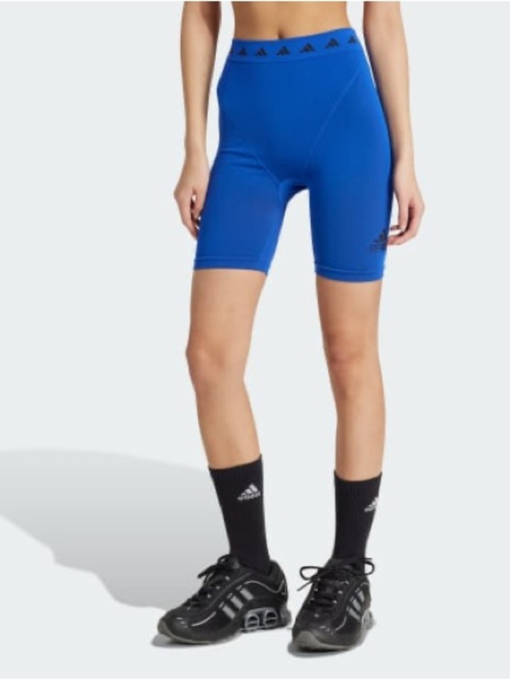 adidas Originals EQT shorts for her, Equipment